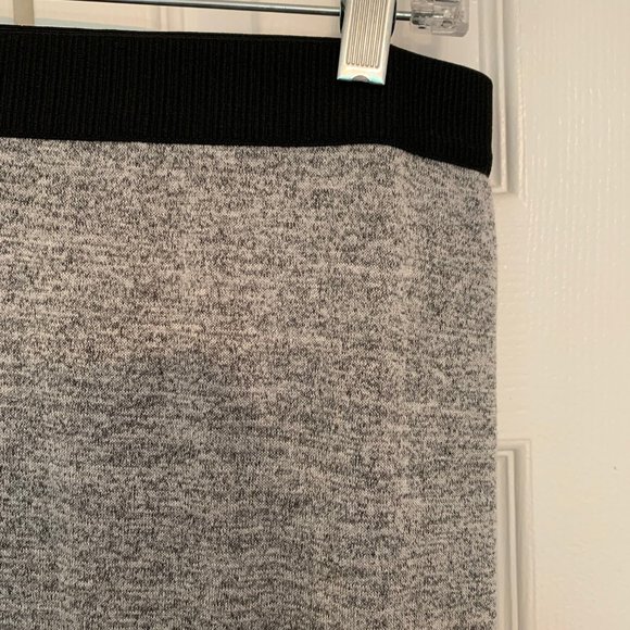 Aritzia Wilfred Free Elson Grey Maxi Skirt - Picture 2 of 3